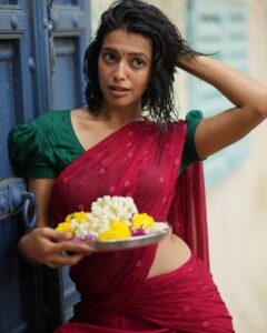 Ria Nalavade Most Liked Photos and Posts