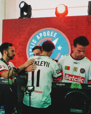 RicFazeres Instagram - Hoje é dia de jogo. Vamos tentar Conquistar a 3ª Taça e revalidar título nesta FPF Taça Masters 2024. Carrega BetclicApogee 🔥🚀

📸 @fabioteixeiraphoto