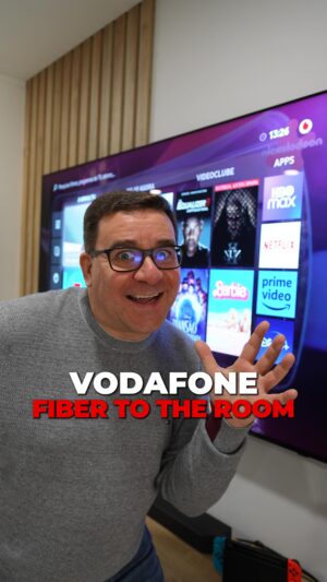 RicFazeres Instagram - A Vodafone acaba de lançar uma solução de fibra ótica transparente e desafiou-me a testá-la cá em casa! 🏡

A nova solução premium Vodafone Fiber to the Room permite que a fibra ótica chegue a todas as divisões da casa, para além de que é transparente!
Para as necessidades de internet que eu tenho enquanto criador de conteúdo, e tendo uma casa de maiores dimensões, vai certamente ajudar-me quer eu esteja no estúdio, no quarto ou na sala.
Para usarem o código RICFTTR têm de aderir por chamada. É válido para os 10 primeiros utilizadores até 15 de dezembro de 2023. @vodafonept #pub