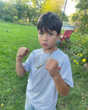 Ricardo Lamas Instagram - Little man’s Cuban link came in.  Why is my som cooler than me? (He wanted to take a fight stance pic 😂) Big thanks to @cmglinks and @chains_by_meddy for taking care of us!

#cubanlink #cubanlinkchain #likefatherlikeson #chipofftheoldblock