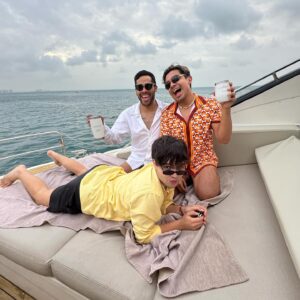 Ricardo Peralta Instagram - MEGA estar en el yate de la @priscyescoto y pasar por MADRE @anabarbaramusic 🤩 DE MEGA MAS ESTA GRAN EXPERIENCIA muy espectacular todo