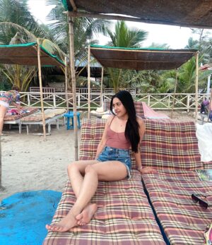 Richa Joshi Instagram - Sweaty and sandy 🏖️🐚☀️🌊🩱

.
#explorepage #explore #fyp #goa #travelgram #morjimbeach