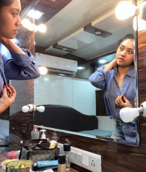 Richa Joshi Instagram - Recents 🎞️✨ 
.
.
#instamood #vanitymirror #vanityroom #moment #workmodeon #shootdiaries #blessedlife #explore #richajoshi #aesthetic #fyp #explorepage #telugumovies #hyderabad #makeuplover