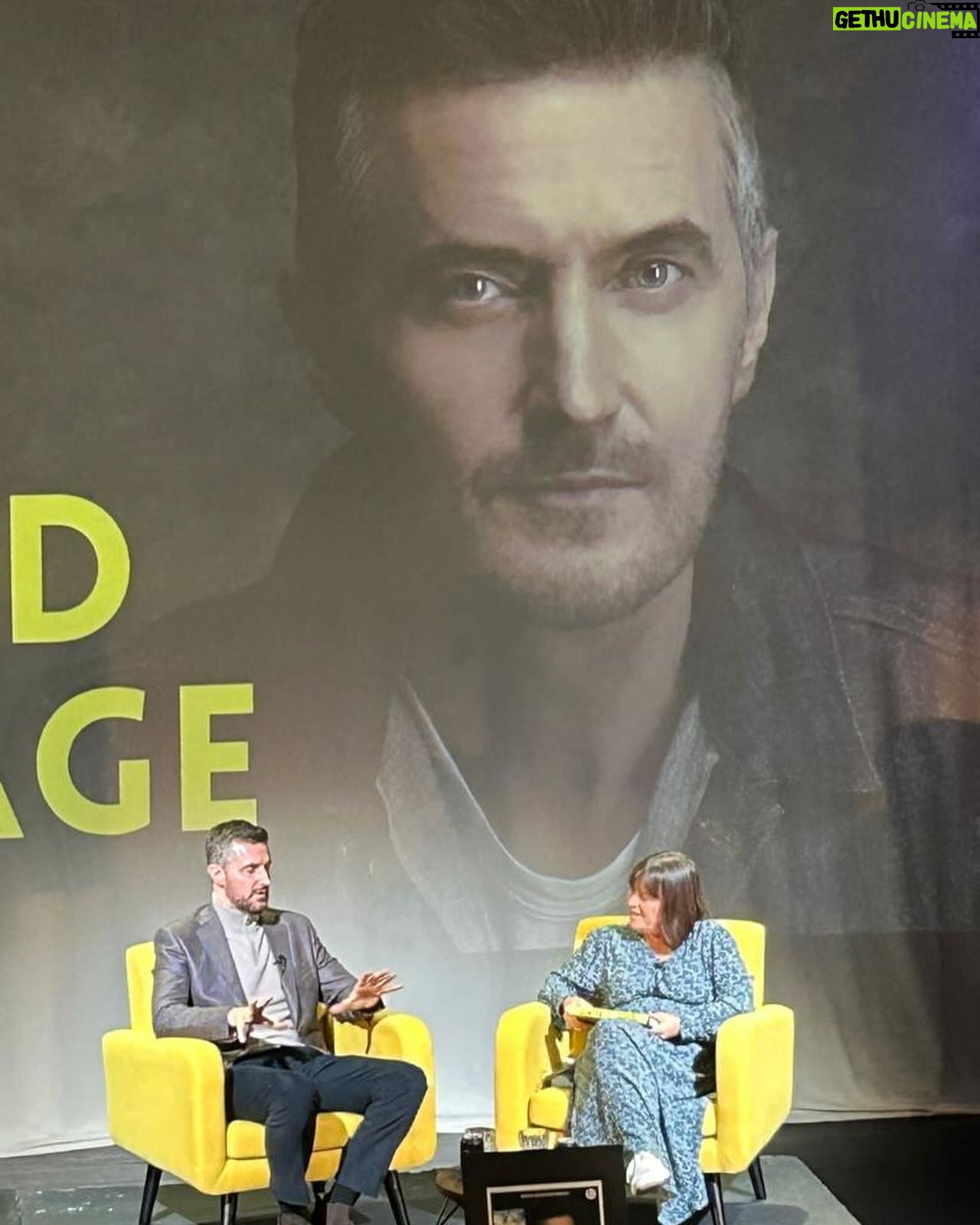 Richard Armitage - 5.1K Likes - This is like the chapter in #geneva when Sarah arrives at the Biotech conference and her face is everywhere 😳🙈 Thank you to Holroyd Community Theatre everyone at Booka Books and Caroline Lang for a fun evening.
