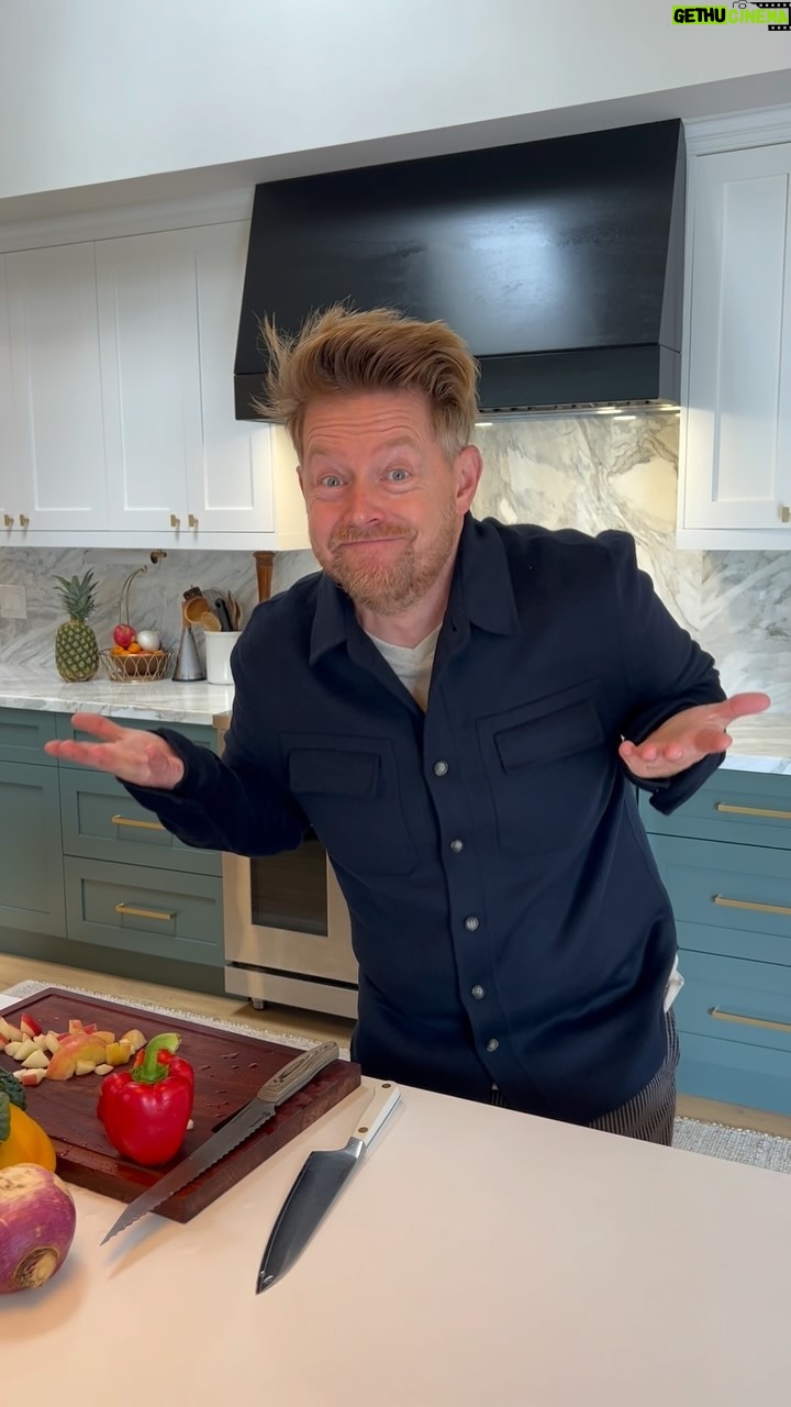 Richard Blais - 1.1K Likes - DO YOU WANT TO SEE THE PLANS? @jazminblais #renovation #bts