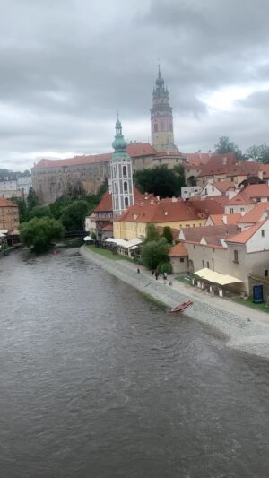 Richard Genzer Instagram - Krumlov. Krasa👍🏻a večer koncert. 🤘🤘🤘