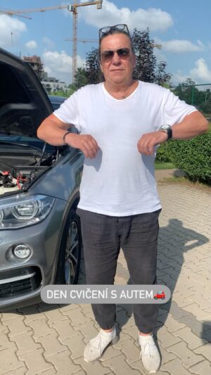 Richard Genzer Instagram - Autem ke kondici! 🚗⛓💪🏻