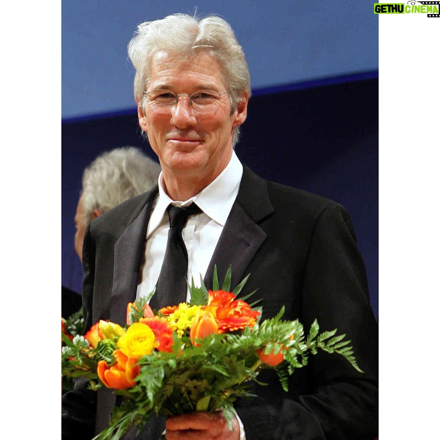 Richard Gere - 6.1K Likes - Happy international Womanās Day! š
#RichardGere #richard #gere #richardtiffanygere #wunderful #usa #instamen #instafashion #prettymen #prettywoman #actor #amazing #awesome #film #followme #favoritefilm #followforfollow #giorgioarmani #lovehim #likeforlike #beautiful #bestactor #bestmovie #ny #newyork #movie #mensfashion #menwithstyle #silverfox #giorgioarmani #motherfatherson