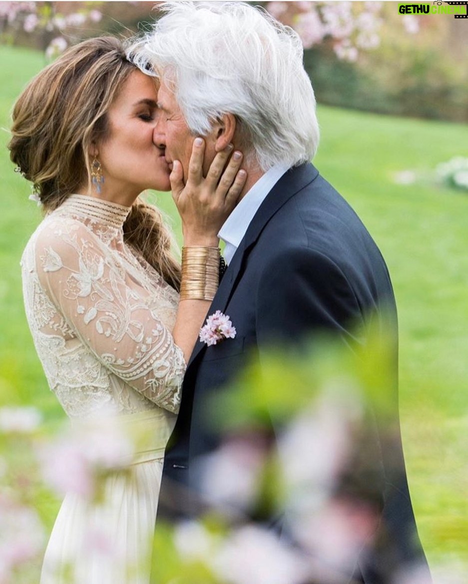 Richard Gere - 6.3K Likes - Happy Motherās Day!
Credit by @alejandragere
#RichardGere #richard #gere #richardtiffanygere #wunderful #usa #instamen #instafashion #prettymen #prettywoman #actor #amazing #awesome #film #followme #favoritefilm #followforfollow #giorgioarmani #lovehim #likeforlike #beautiful #bestactor #bestmovie #ny #newyork #movie #mensfashion #menwithstyle #silverfox #giorgioarmani #motherfatherson #RichardGere #richard #gere #richardtiffanygere #wunderful #usa #instamen #instafashion #prettymen #prettywoman #actor #amazing #awesome #film #followme #favoritefilm #followforfollow #giorgioarmani #lovehim #likeforlike #beautiful #bestactor #bestmovie #ny #newyork #movie #mensfashion #menwithstyle #silverfox #giorgioarmani #motherfatherson