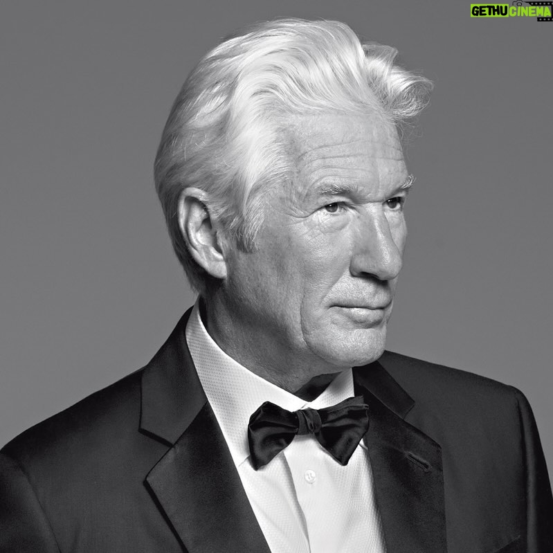Richard Gere - 11.6K Likes - Merry Christmas and all the best for 2024!
#richardgere #richardtiffanygere #richardtiffanygereoffical