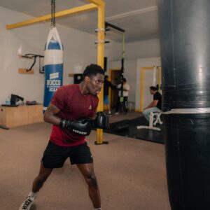 Richardson Hitchins Instagram - Grinding night and day For my dreams to come true 

Just a few weeks away till i unleash the beast inside of me 😤⏳

#Chasinggreatness
#TeamHit👊🏾Chins
#Apri6lThFoutainblueLasvegas 
#Boxing