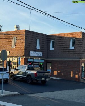Richie Stephens Instagram - Spent a few days in New Jersey this week and checked out some sites from everyone’s favorite TV show. 
.
.
.
.
.
#sopranos #thesopranos #newjersey #visitnewjersey #nj #onlocation #mackage