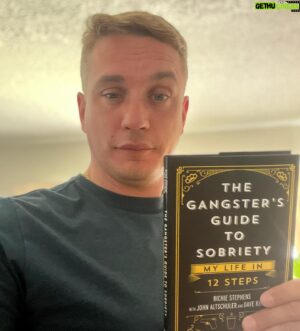 Richie Stephens Instagram - Thanks to everyone who preordered the book! The Gangster’s Guide to Sobriety is out today. Amazon, Audible, Barnes and Noble, Simon and Schuster etc. #bookrelease #bookreleases #bookreleaseday