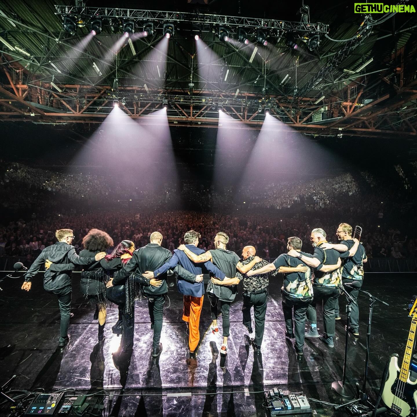 Rick Astley - 6.2K Likes - Incredible show in Birmingham last night! Next stop Manchester 🕺 Who’s ready?
📷 @shootthesound