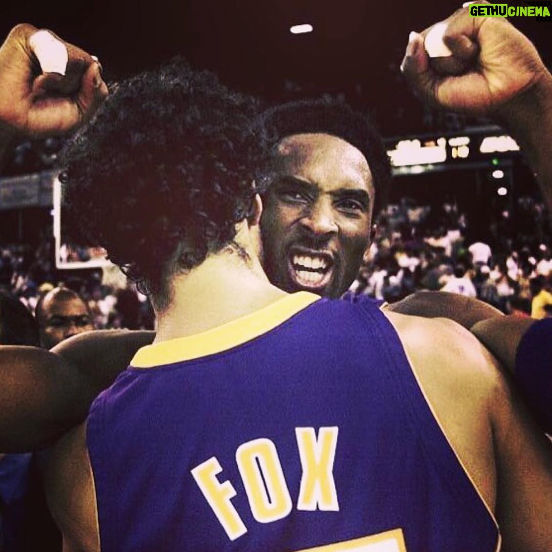Rick Fox - 2.4K Likes - Throwing it back in honor of tonight's game at home. Let's get our first win in LA! Who's watching #Lakers vs. #Mavericks tonight? 👊🏾🏀