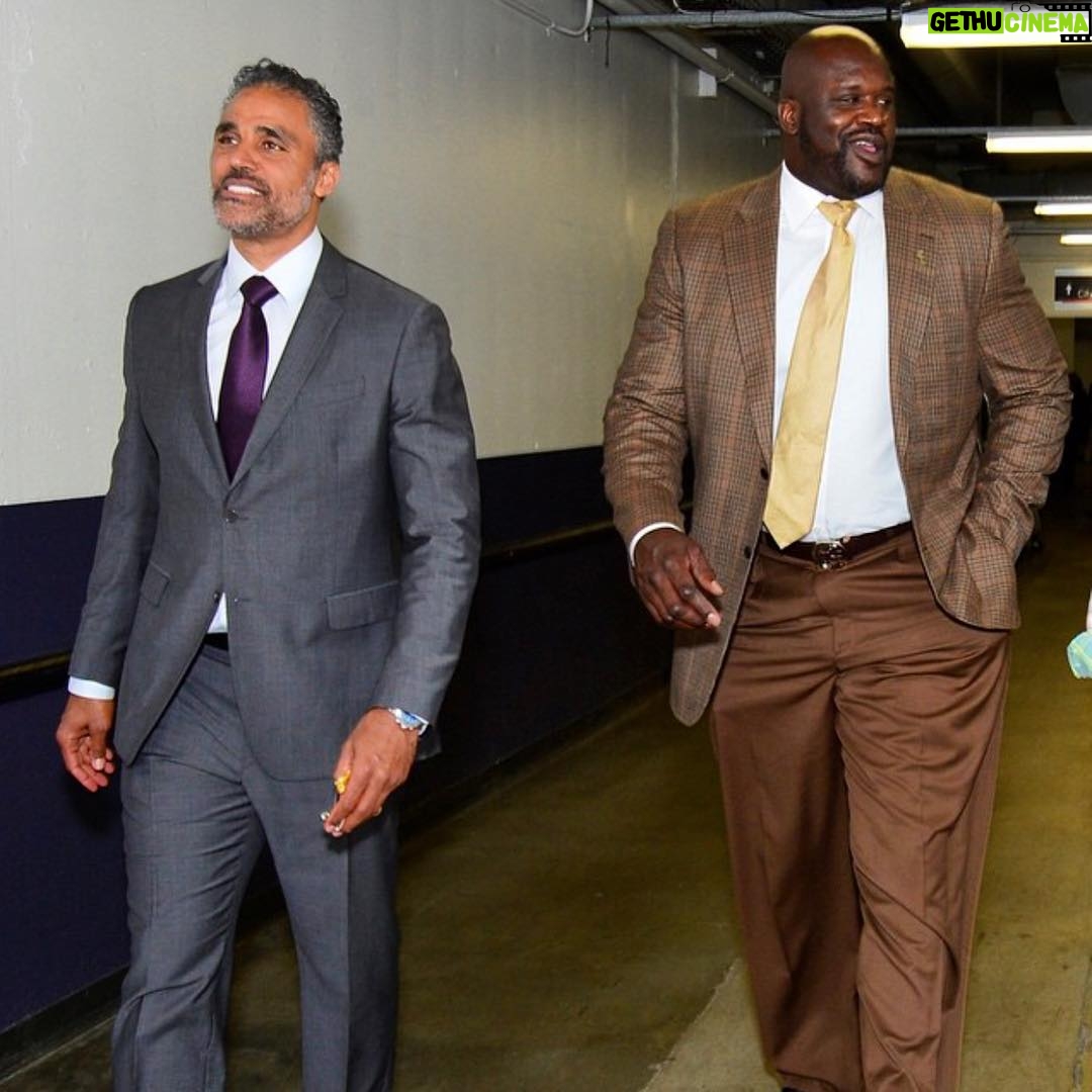 Rick Fox - 1.5K Likes - With this handsome gentleman @shaq shooting @nbatv prior to Game 1 of the 2015 #NBAFinals. #TBT
