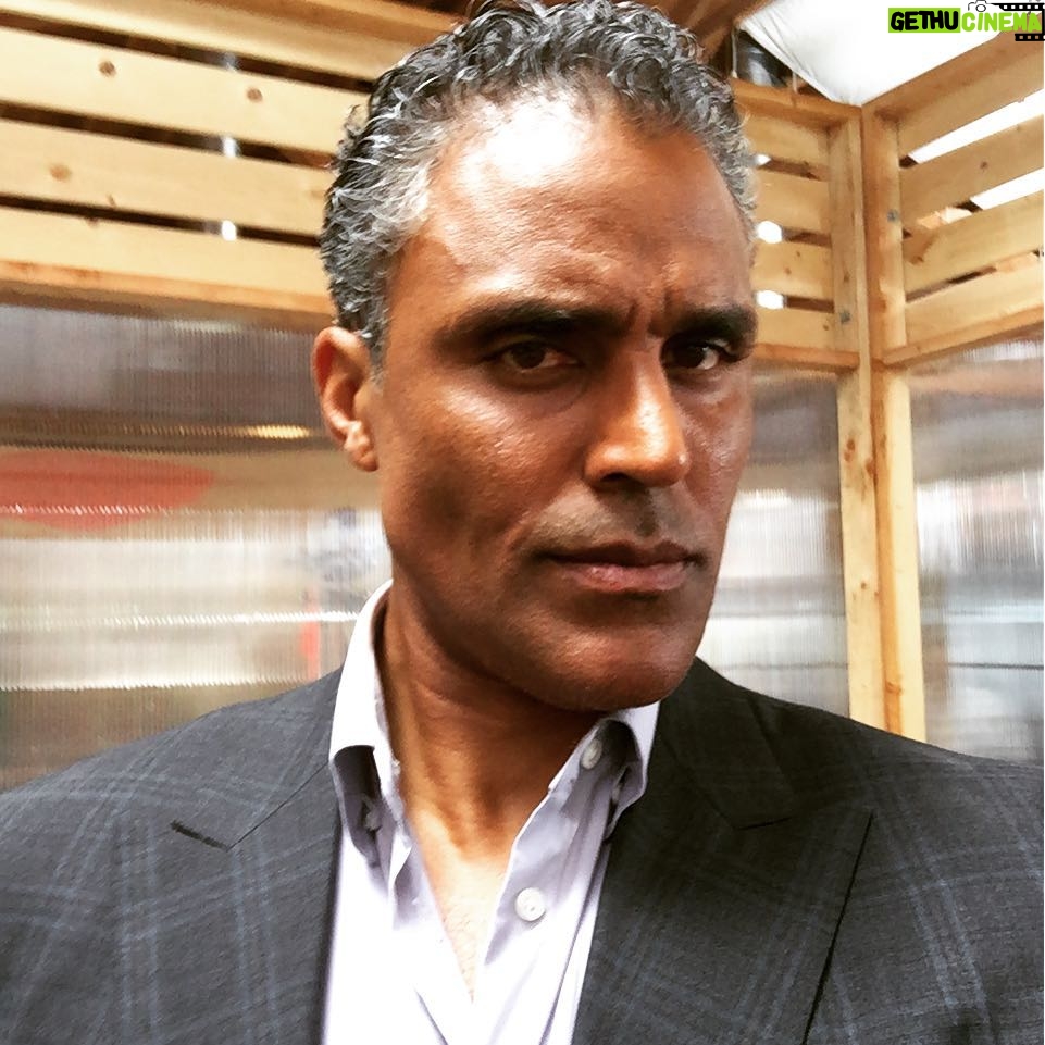 Rick Fox - 1.1K Likes - Not sure how I feel about being so clean shaven ~ feel a tad #NAKED