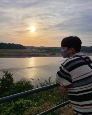 Ricky Instagram - #jtbc #11월2일밤11시첫방송 😄