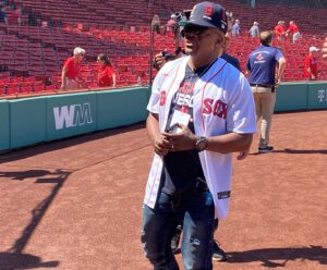 Ricky Bell Instagram - Three Strikes!! #BBD #firstpitch @fenwaypark