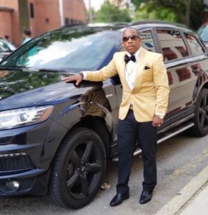 Ricky Bell Instagram - This brother right here keeps me on my toes! Family, Fashion and friendship You lead the way my man! Help me wish my brother @617mikebiv a
Happy B-Day!