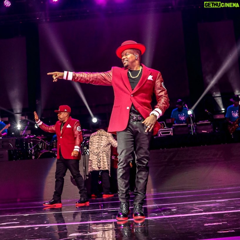 Ricky Bell - 5.4K Likes - @newedition
#culture #tour