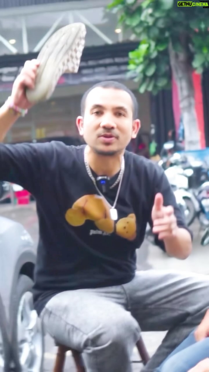 Ricky Komo - 11.4K Likes - Kerja kagak tapi mau banyak..!! Enak nya di apain??!