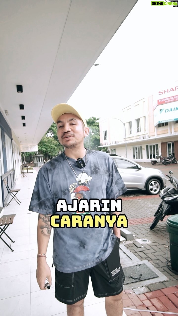 Ricky Komo - 16.1K Likes - Ajarain ya 😄😄😄