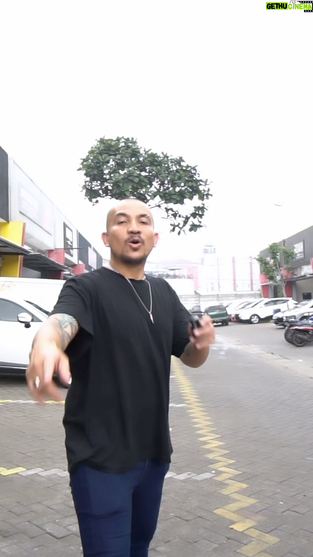 Ricky Komo - 12.4K Likes - Semangat anak rantau..!!!