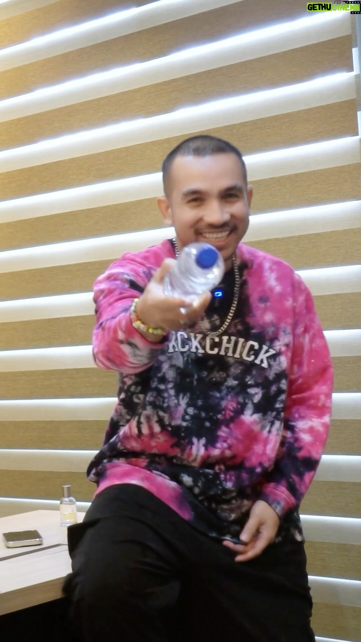 Ricky Komo - 1.6K Likes - Basahin dulu lah.. udh kering bgt soaknya, ntr retak lidah lo..!!