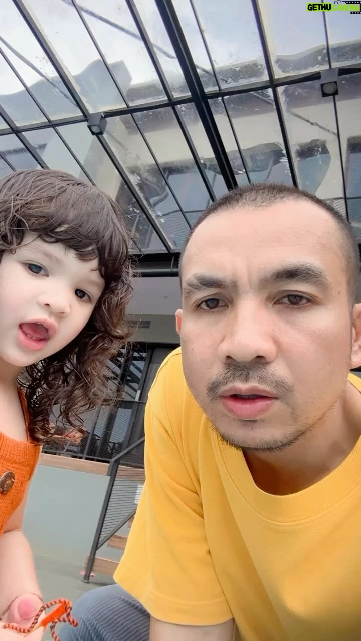 Ricky Komo - 3.2K Likes - Bapak sama anak satu frekuensi 😀