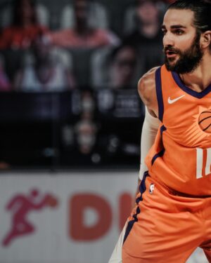 Ricky Rubio Instagram - ... thank you Phoenix. It was a fun year. You guys have something real good cooking. Gonna miss my dawgs. ValleyBoyz 🤙🏽 Thanks to everyone for the support thru the ups and downs. Undefeated in the bubble 8-0