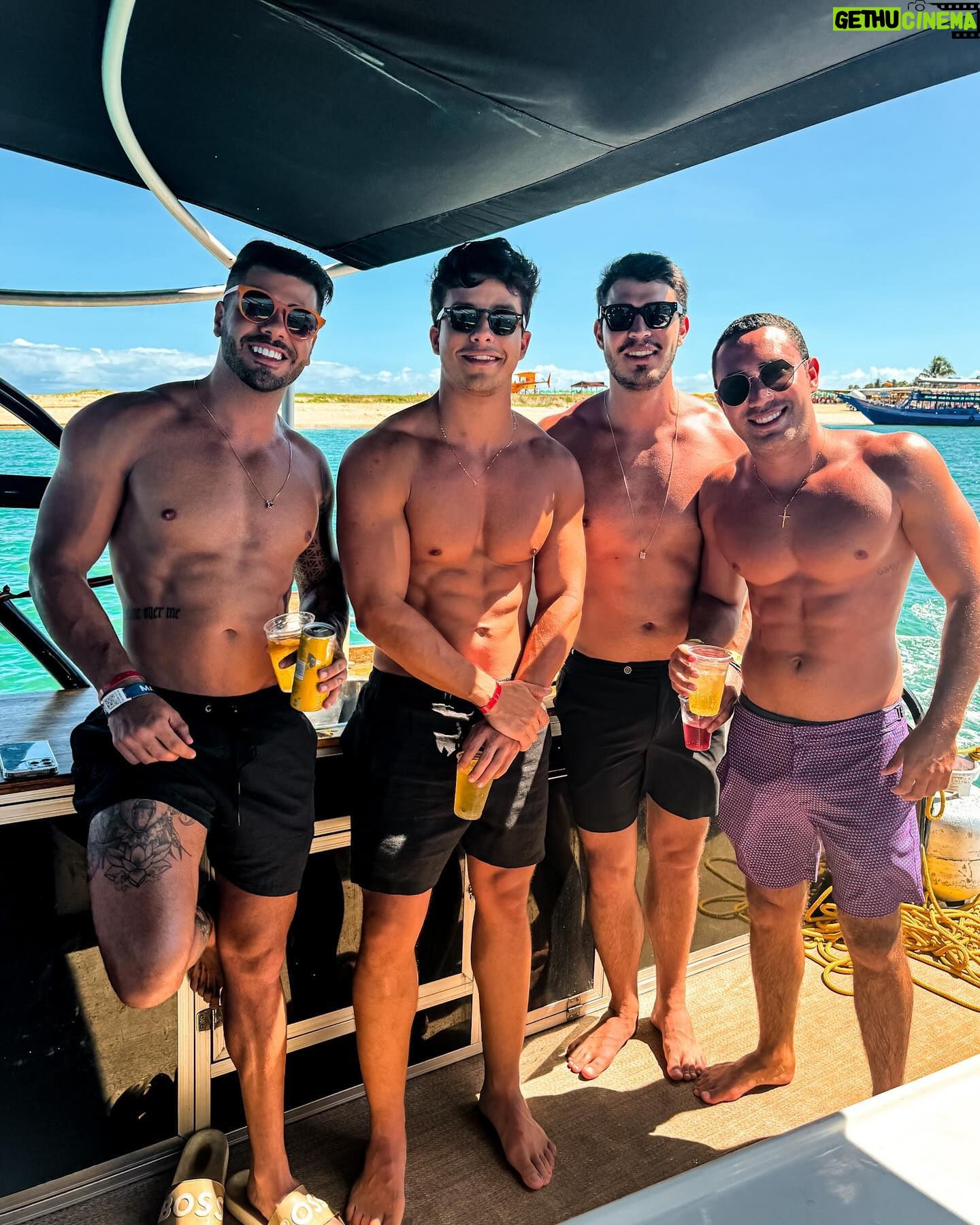 Ricky Tavares - 18.8K Likes - 📍Barra de São Miguel - AL