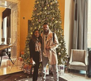 Ricky Whittle Instagram - Holiday season at the @langham_london ❤️🎄

After a beautiful stay at the @langhamgoldcoast Australia I was advised if ever in london to check out their sister hotel and she did not disappoint 😍
Huge thanks to all at the @langham_london for a beautiful stay on my quick trip to the motherland🇬🇧. Stunning suites,  great food,wonderfully helpful staff and a sick gym to compensate for the amount of British choccy I’ve stuffed my face with😜💪🏾 #sorryimnotsorry
Huge thanks to to my #langhamfamily @deearthur11 #alice #artours #joana @vxp @christiieeee #thelanghamhotel #london #hotellife #luxury #palmcourt #wigmorelondon #atesianbar