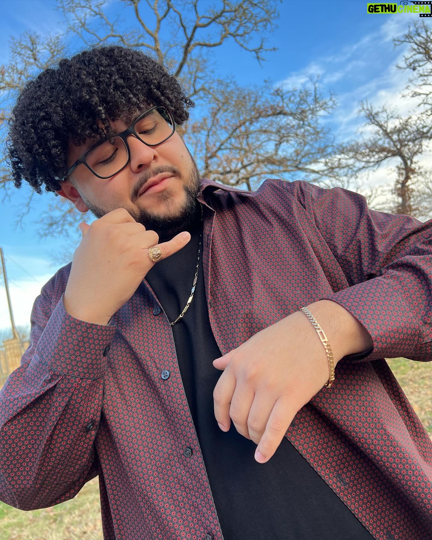 Rico Rodriguez - 16.7K Likes - Merry Christmas to all of my Ho Ho Homies 🤘🏽🎅🏽☃️🎄