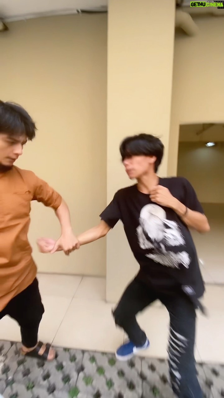 Rico Verald - 662 Likes - Jangan ganggu singa yang lagi belanja grrrrrrrr