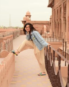 Actress Riddhi Dogra HD Instagram Photos and Wallpapers June 2024