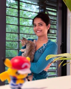 Actress Riddhi Kumar HD Instagram Photos and Wallpapers July 2024