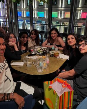 Ridhima Pandit Instagram - Took some time off to “live” a little 💗🥹 
Ghost mode deactivated 💁🏻‍♀️🙌🏻 

B’days are always special thankyou to each one of you for making it so so special for me with your wishes 💗💗💗. Spent it with my loved ones, missed a few.. This b’day was different and special ♥️☺️✨
.
.
.
#birthday2024 #birthdayszn #london #londonlife
