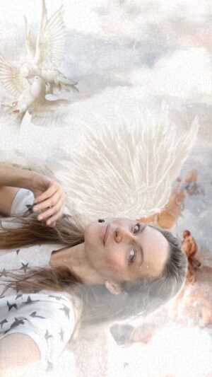 Rie Rasmussen Instagram - Wind and wings of change ;-)
