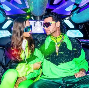 Riff Raff Instagram - GLOW iN THE DARK STREET SHARK WiNDBREAKER 

🪐PLANET RiFF RAFF . COM🪐