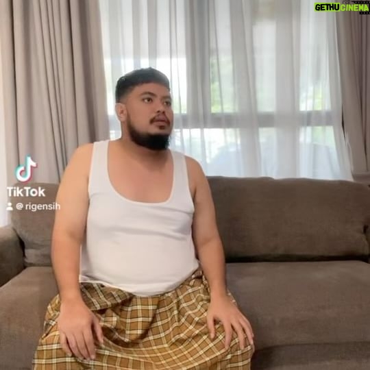 Rigen Rakelna - 84.1K Likes - Selamat hari raya Idul Fitri 1445 H. Minal aidin wal faidzin, mohon maaf lahir dan batin. Maafin saya dan keluarga ya mungkin selama kita kenal ada kata dan perbuatan yang menyinggung. Selamat merayakan bersama keluarga 🙏🏽
~Rakelna De Familia~