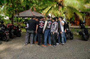 Rigen Rakelna Instagram - semoga Indonesia juara diperlombaan lain!

Terima kasihh abang abang semua @batavia_motoworks @suryainsomnia @omeshomesh @imamdarto @kangferrymaryadi @t_orasudi_ro @vincentrompies @borisbokir_ @desta80s @solehsolihun 

📸 @gradykayzel