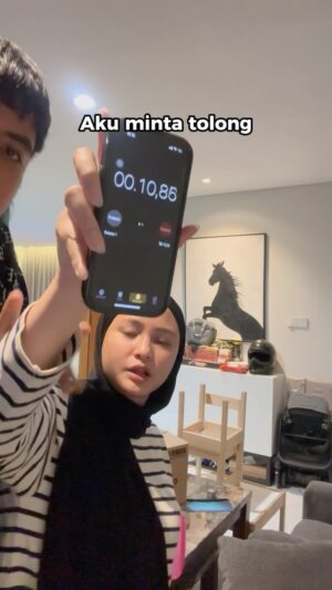 Rigen Rakelna Instagram - Buat apa sih prank begini begini? Hmm…