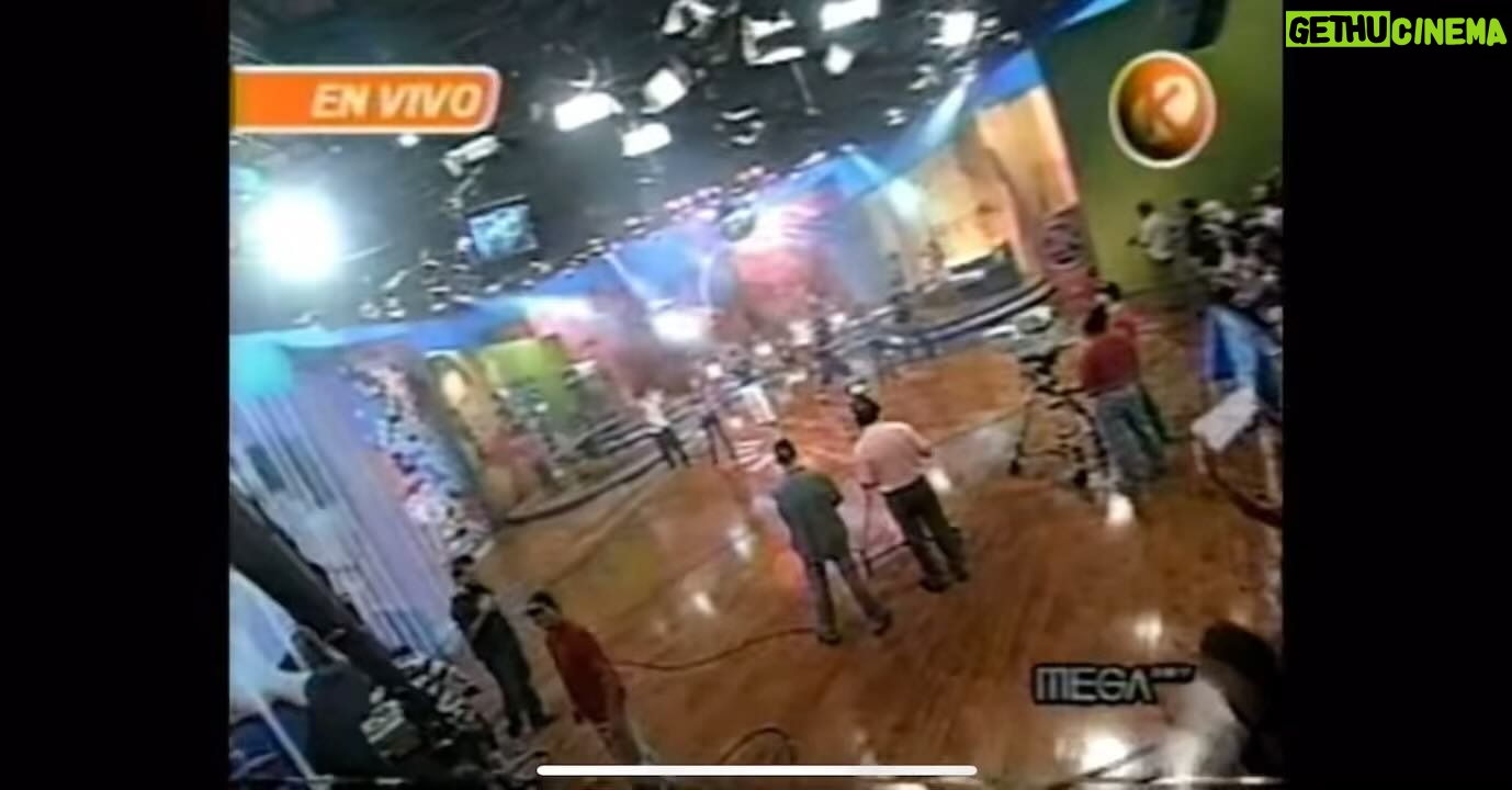Rigeo - 2.1K Likes - Bueno como todo tiempo antes era lindo ! Como no recordar al querido Galeón español .. quién no se paro a bailar frente al televisor o tomado el té en familia .. o a cuántas personas solas acompañamos en sus tardes,sólo darles las gracias por tantos años de cariño.. la música no muere jamás..