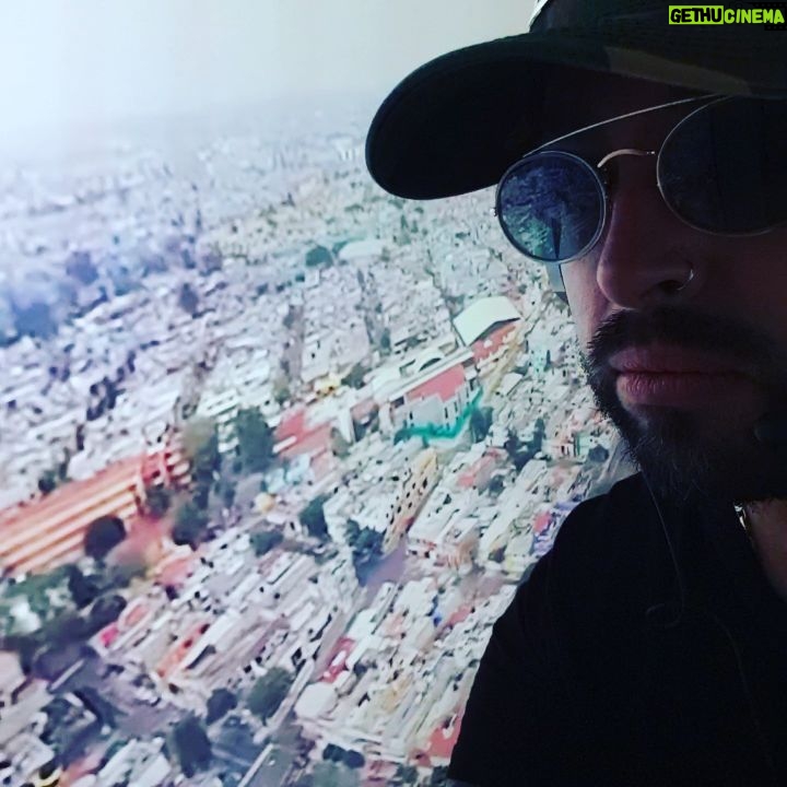 Rigeo - 1.3K Likes - Me voy a mi casa en zapallar a pasar esta semana santa. y como por tierra no puedo pues el que puede puede !! jajajajajajaja la 40tena me tiene maaal