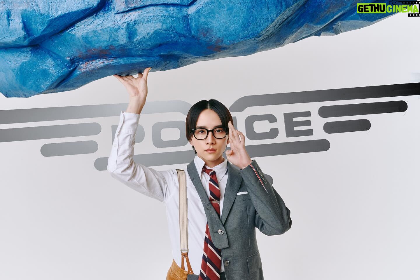 Rihito Itagaki - 65.4K Likes - @policelifestyle キャンペーンビジュアルにお邪魔しております👓
眼鏡食べたり(?)スーパーマンになったり(?)しました
お好みの眼鏡垣をみつけてくださいな👓