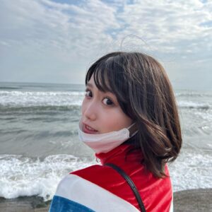 Rihona Kato Instagram - #海 #海撮 #海撮り #海ショット #砂浜 #photo #photography #ショートカット #くびれヘア #可愛い #茨城の宝
