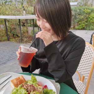 Rihona Kato Instagram - なんかカフェ

#cityshop #渋谷 #shibuya #cafe #カフェ #サラダ #salad