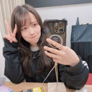 Rihona Kato Instagram - _

死ぬほどかわゆい髪の毛ウェーブのやり方を覚えてしまった……これは爆モテか？だはははは

#ロングヘア #巻き髪 #エクステ