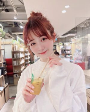 Rika Nakagawa Instagram - .
ピンク髪、見慣れてきた🍓？